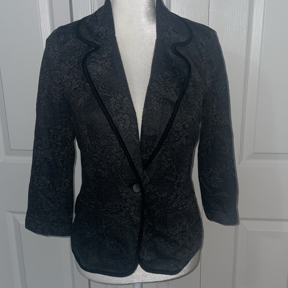 Wet Seal SZ L Black Floral Single Button Front Blazer